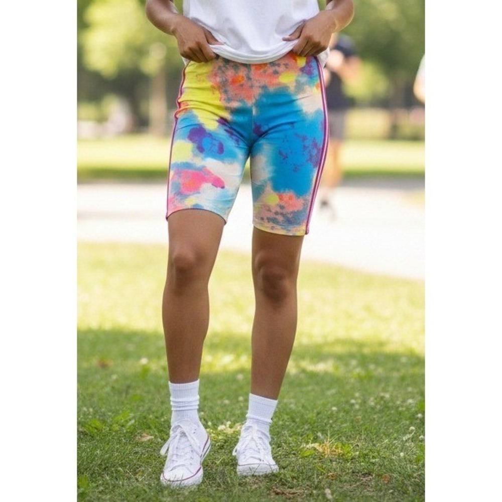 Cristina Tie Dye Bermuda Shorts Women's L Athletic Running Gym Biker Stretch NWT